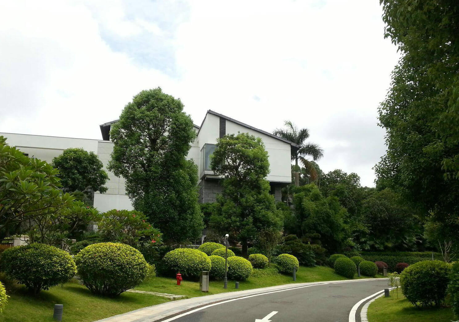 為什么要進(jìn)行園林綠化養(yǎng)護(hù)呢？