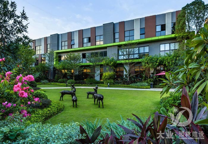 冬季該怎么做好園林綠化養(yǎng)護(hù)呢？